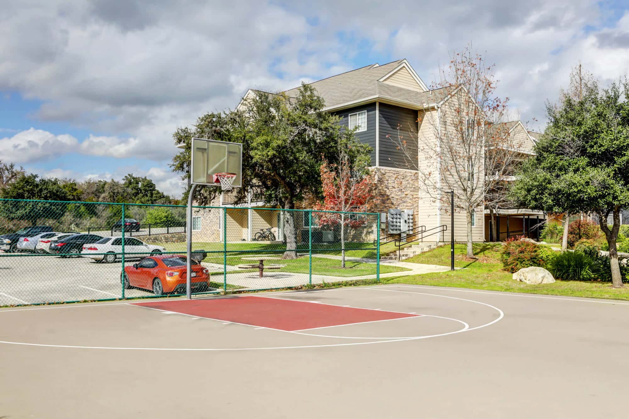 the outpost san marcos off campus apartments near texas state university basketball court