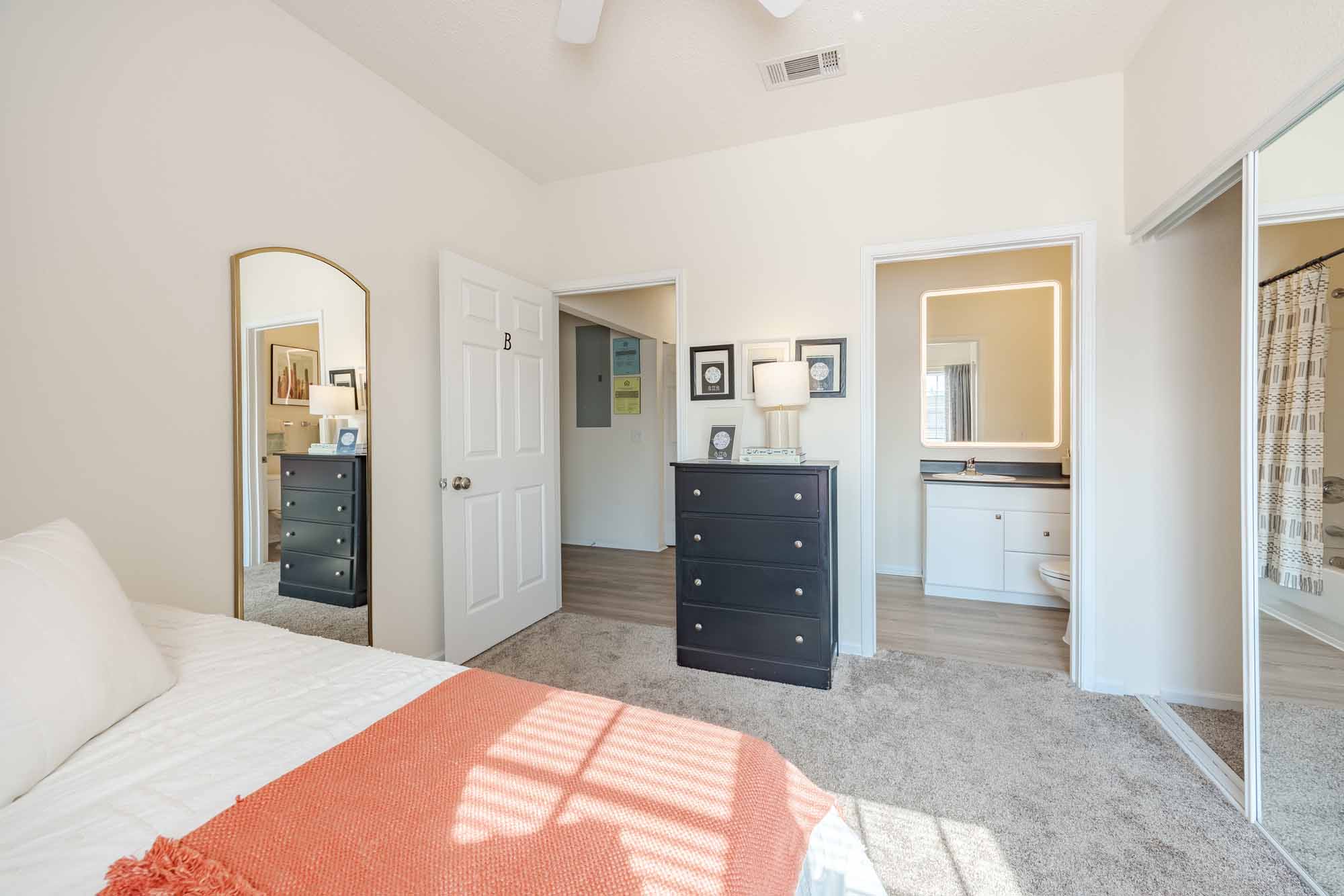 the outpost san marcos apartments near texas state university bedroom and bathroom