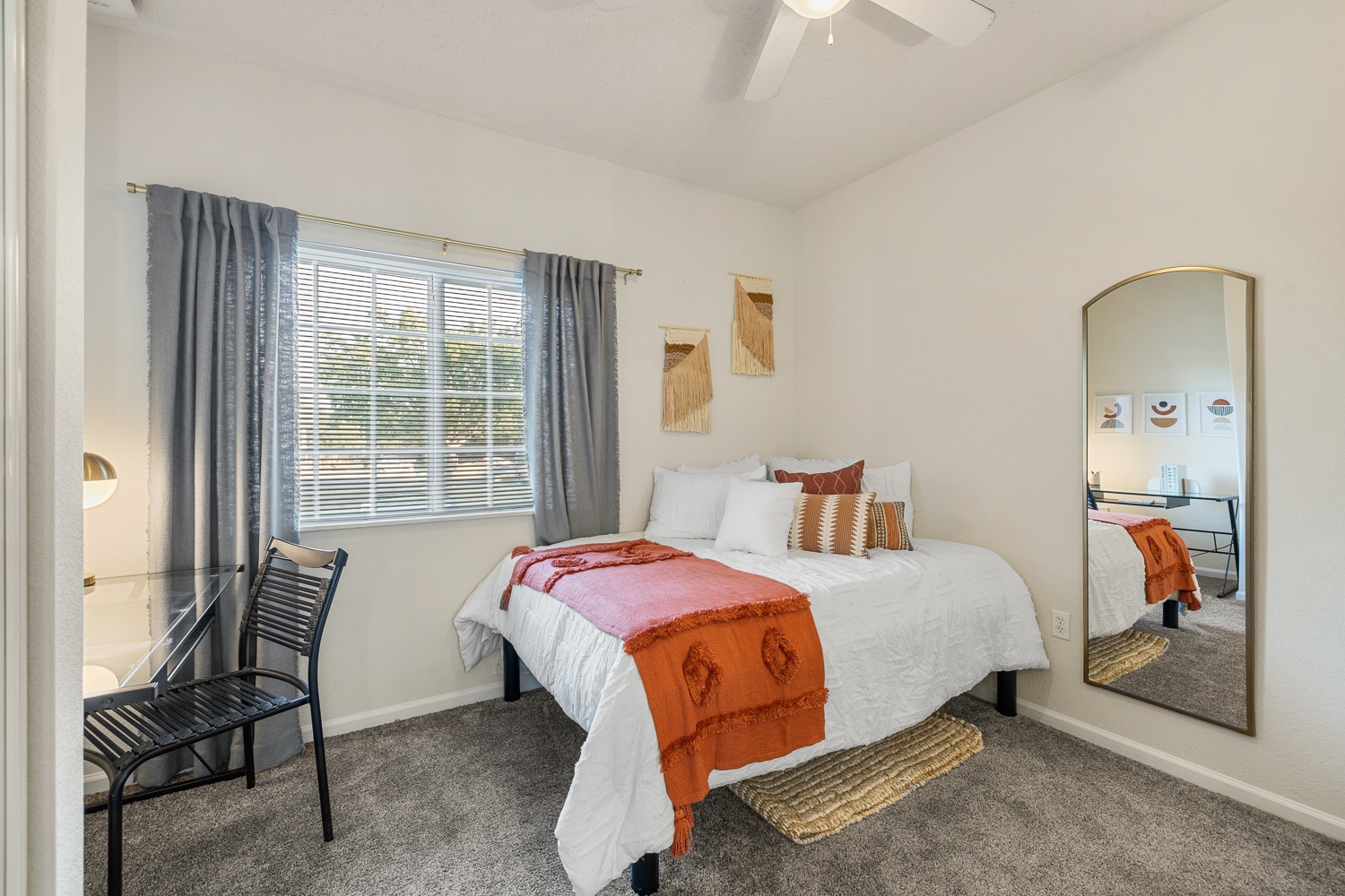the outpost san marcos apartments near texas state university fully furnished bedroom