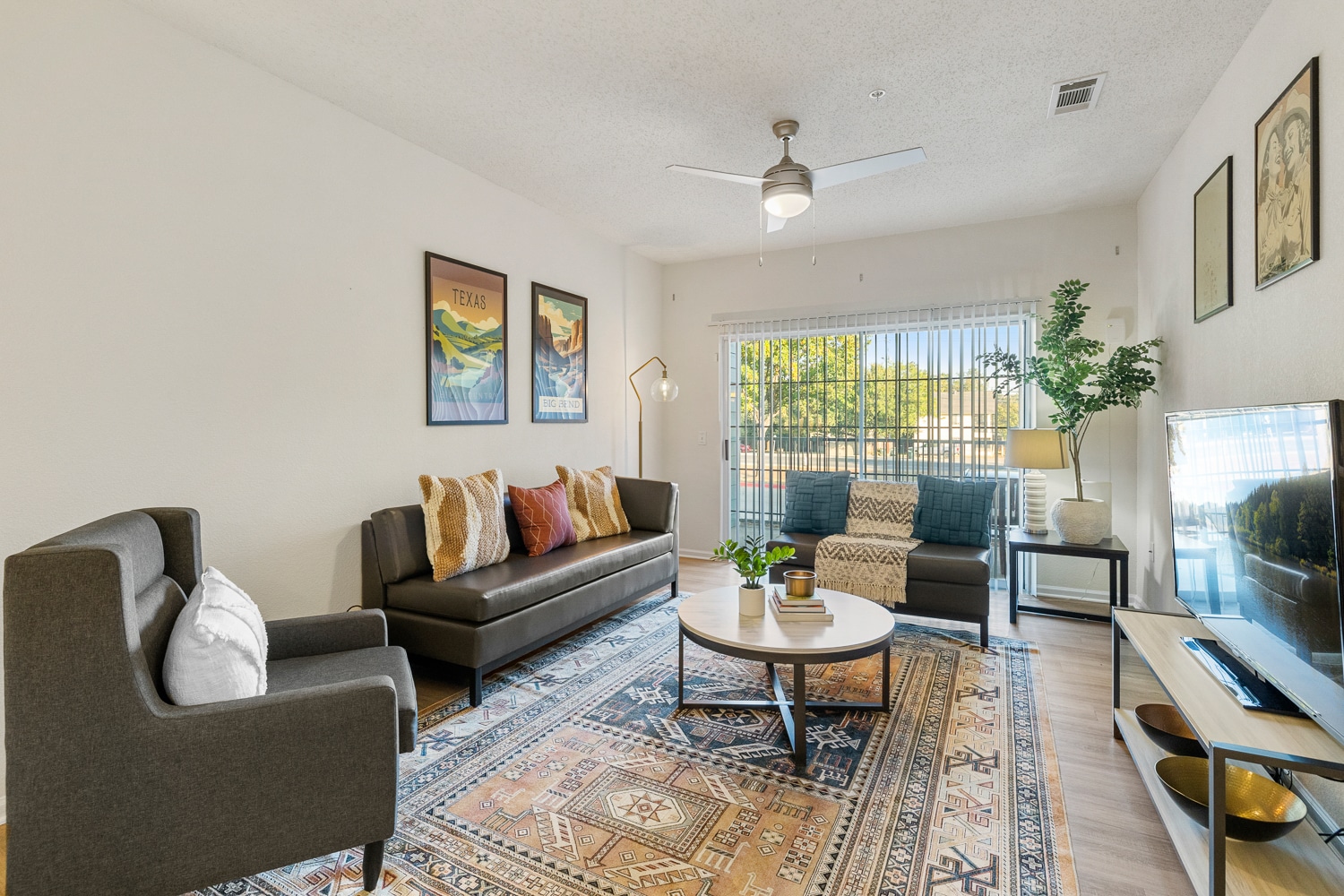 the outpost san marcos apartments near texas state university fully furnished living room private patio